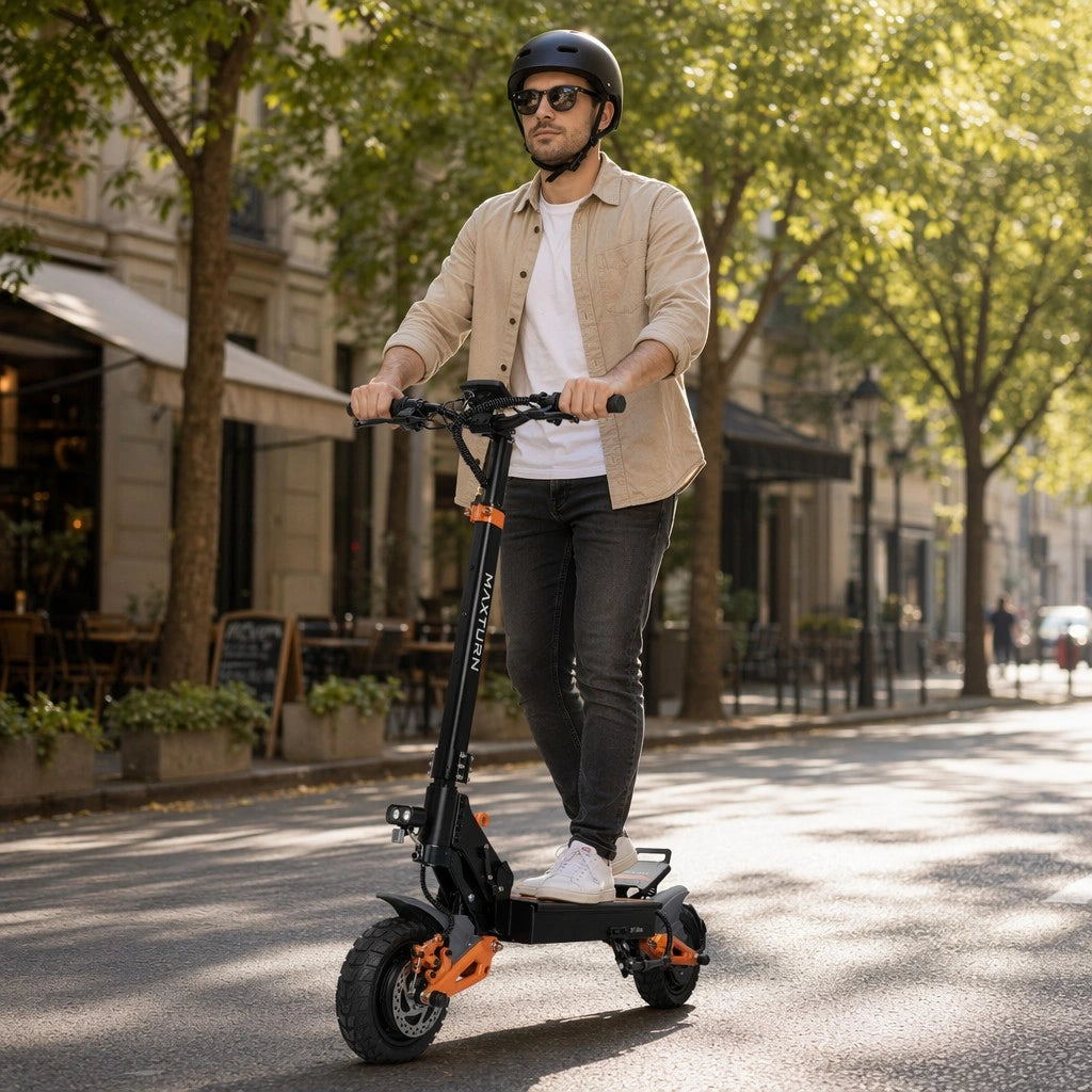 Maxturn X1 Ultra Dual Motor E-Scooter - city street